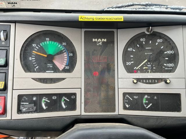 LKW mit Pritsche (offen) MAN L2000 14.224 LAK 4x4 Pritsche Kran Atlaskran+Fun