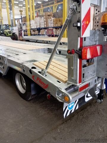 Poluprikolica za niskopodni prevoz FLIEGL VTS 400