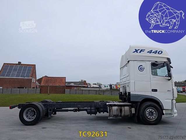 Chassis com cabina DAF XF 450