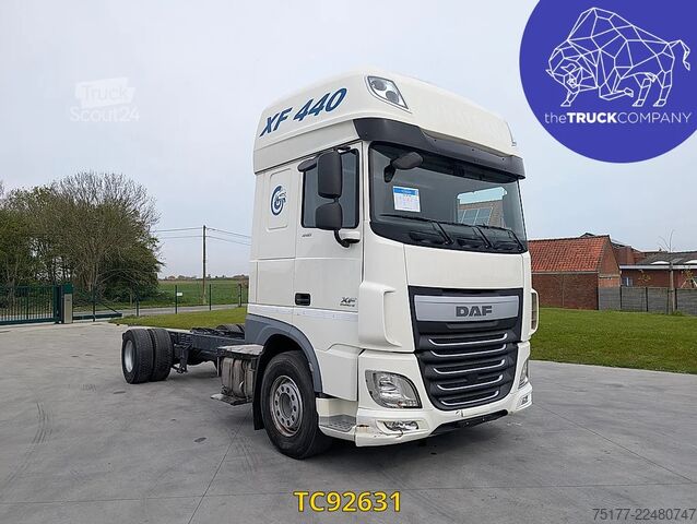 Chassis com cabina DAF XF 450