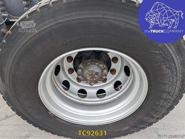 Chassis com cabina DAF XF 450