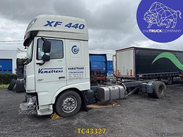 Chassis com cabina DAF XF 440