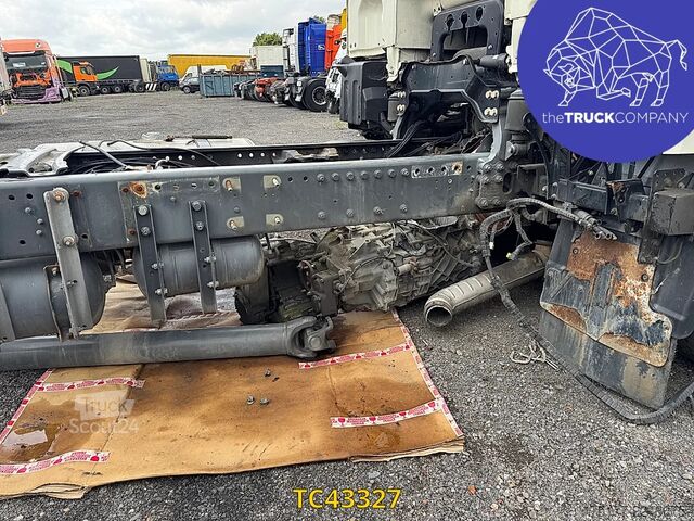 Chassis com cabina DAF XF 440