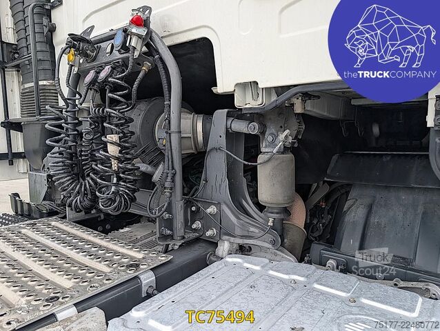 Estándar-SZM Volvo FH 460