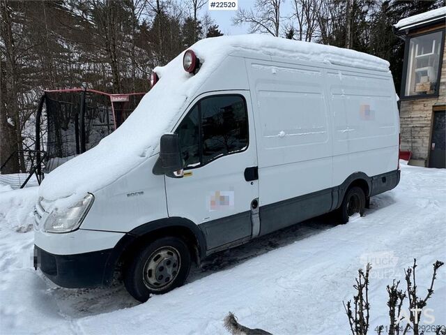 Camioneta familiar de techo alto Iveco Daily 50C Van – delivered with new EU approval