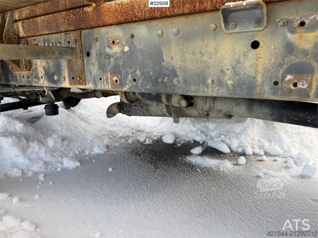 Platformas piekabe MAN 8.153 flatbed truck