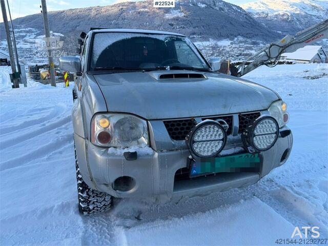 Break à toit surélevé Nissan king cap pickup 4x4 repair object