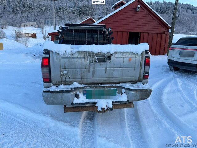Break à toit surélevé Nissan king cap pickup 4x4 repair object