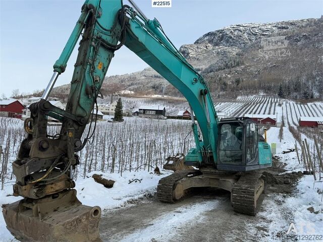 Excavator pe șenile Kobelco SK300LC-10 excavator with excavation bucket, gradi