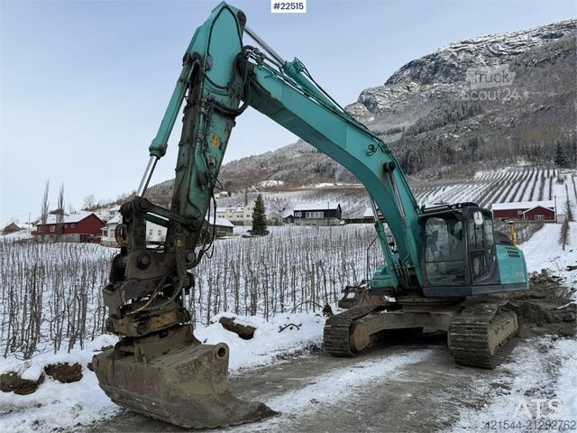 Excavator pe șenile Kobelco SK300LC-10 excavator with excavation bucket, gradi