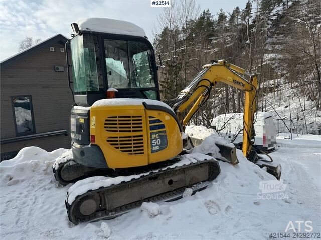 Excavator pe șenile Komatsu PC50MR-2 Crawler Excavator with 4 buckets