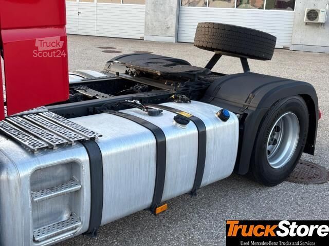 Τυπική μονάδα τράκτορα  Actros 1851 LS