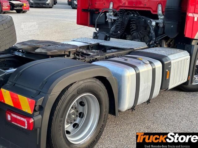 Τυπική μονάδα τράκτορα  Actros 1851 LS