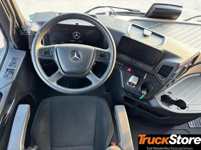 Τυπική μονάδα τράκτορα  Actros 1851 LS