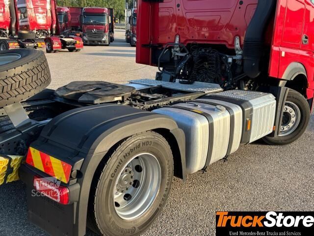 Τυπική μονάδα τράκτορα  Actros 1851 LS