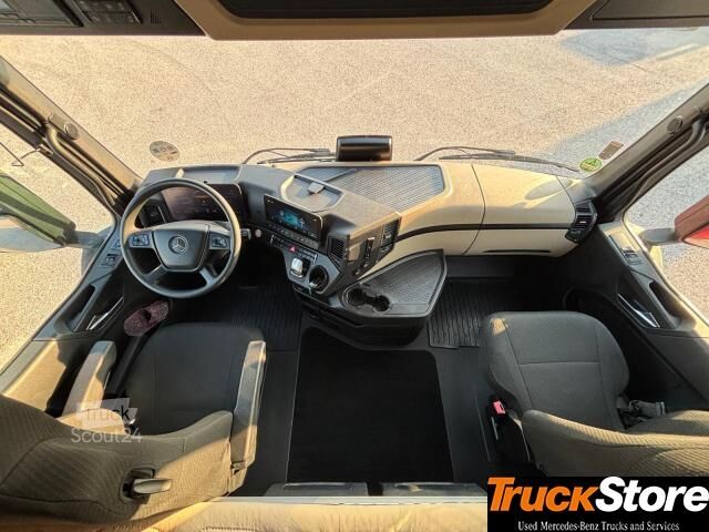 Τυπική μονάδα τράκτορα  Actros 1851 LS