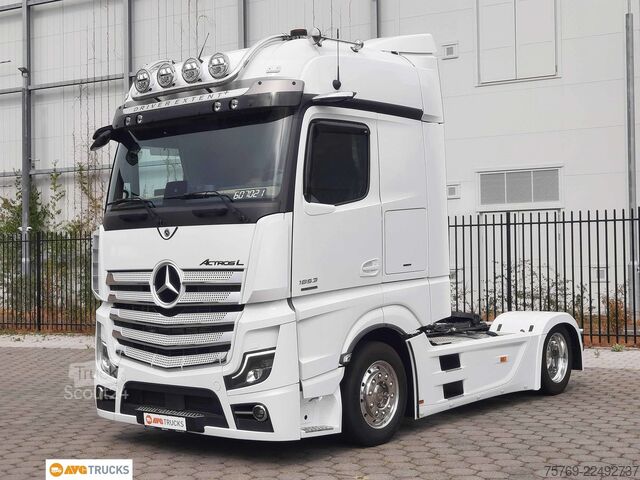Lielapjoma vilcējs MERCEDES-BENZ 1853 LS ACTROS L Hubsattelkupplung Leder Alu