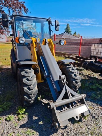 Ratinis krautuvas MECALAC Ahlmann AX700  Hitachi ZW75   65 Std.