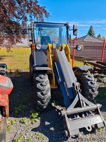 Ratinis krautuvas MECALAC Ahlmann AX700  Hitachi ZW75   65 Std.