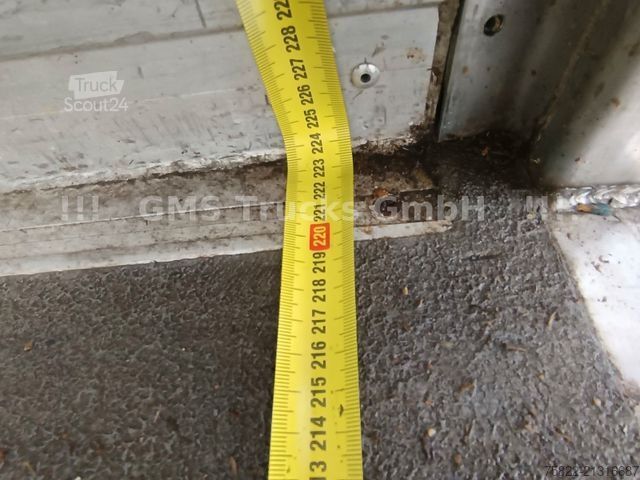 Hladilni dostavnik MERCEDES-BENZ Sprinter 516 / Frigo Cool / load 3,2ton