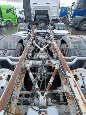 LKW-Fahrgestell MAN TGS 35.460 / 8X4 / Manual / 3x Steering