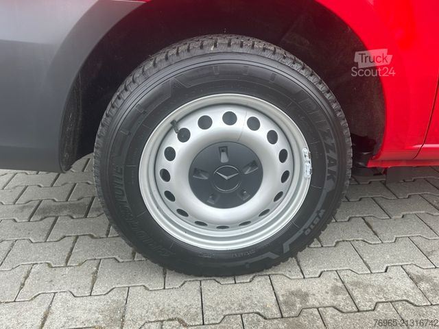 Panelinis furgonas MERCEDES-BENZ Vito 110 LANG 6G KLIMA TEMPOMAT 3-SITZER PDC AHK
