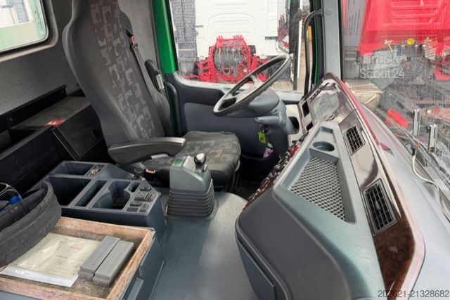 Grue montée sur camion MERCEDES-BENZ Actros 6x2 Kran 20mt Amco AB Mfk