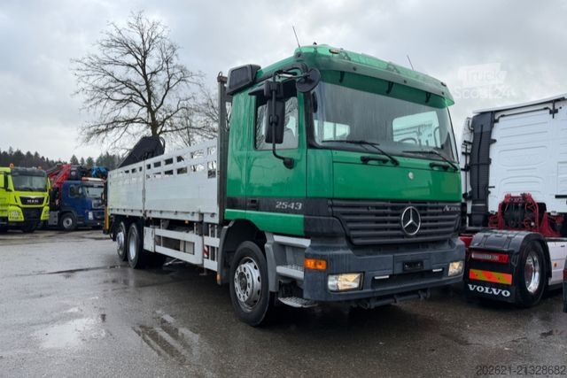 Grue montée sur camion MERCEDES-BENZ Actros 6x2 Kran 20mt Amco AB Mfk