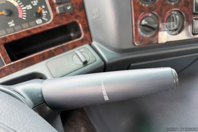 Grue montée sur camion MERCEDES-BENZ Actros 6x2 Kran 20mt Amco AB Mfk