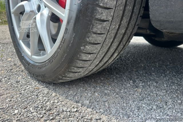 Kombivan  Andere Marke | Porsche Macan 3.6 V6 Turbo