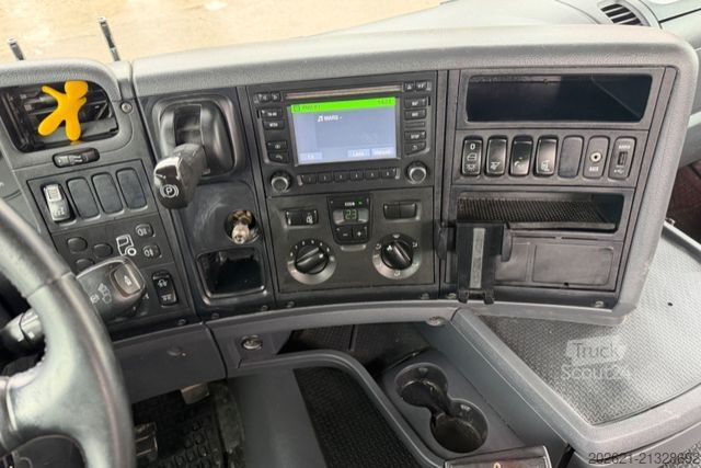 Kamion s kipom s pomičnim kontejnerom SCANIA G450 8x4 Sobag