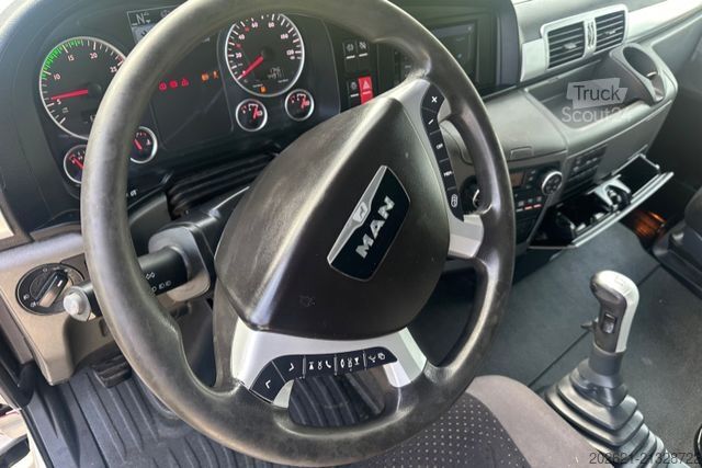 Șasiu de camion MAN TGS 26 480 6x2 Chassis Lenk&lift Achse