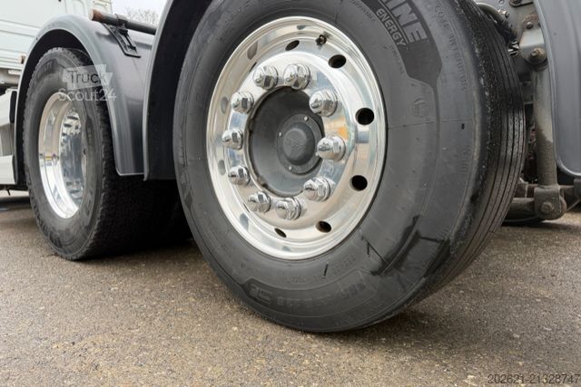 Chasis de camión DAF XF 460 6x2