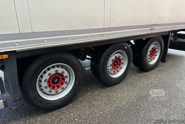 Semiremorcă frigorifică SCHMITZ CARGOBULL SKO 24 Thermoking Doppelstock Bitemp