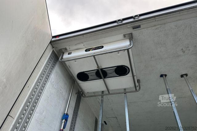 Semiremorcă frigorifică SCHMITZ CARGOBULL SKO 24 Thermoking Doppelstock Bitemp