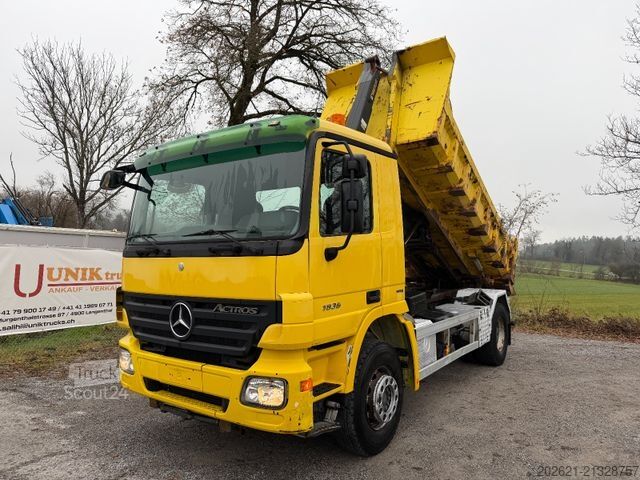 Camión volquete MERCEDES-BENZ Actros 1836 4x2 Haken Kipper