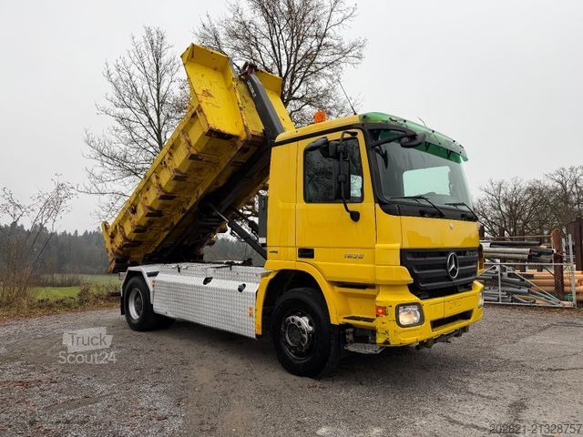 Camión volquete MERCEDES-BENZ Actros 1836 4x2 Haken Kipper