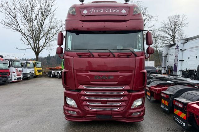 Tractor estándar DAF XF 530 6x2 Boggie