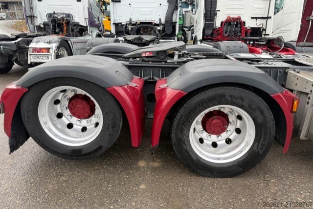 Tractor estándar DAF XF 530 6x2 Boggie