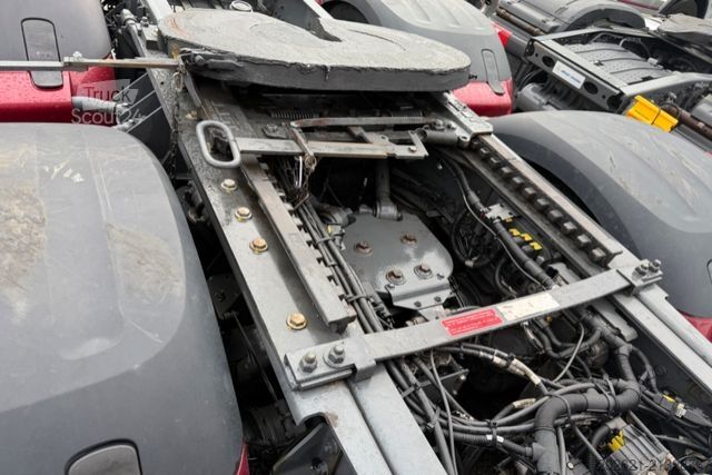 Tractor estándar DAF XF 530 6x2 Boggie