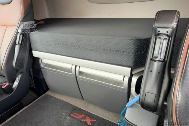 Tractor estándar DAF XF 530 6x2 Boggie