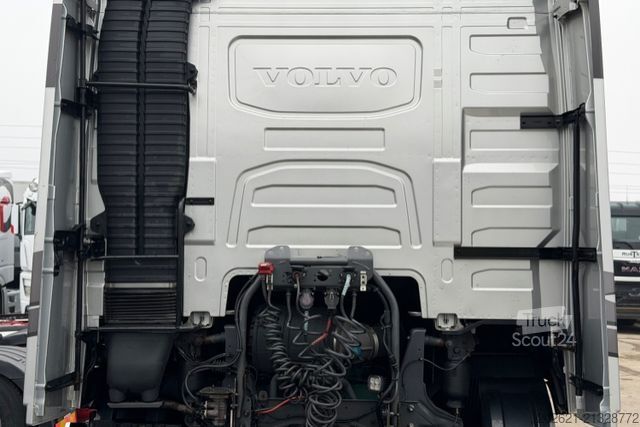 Trattore stradale standard VOLVO FH 460 4x2