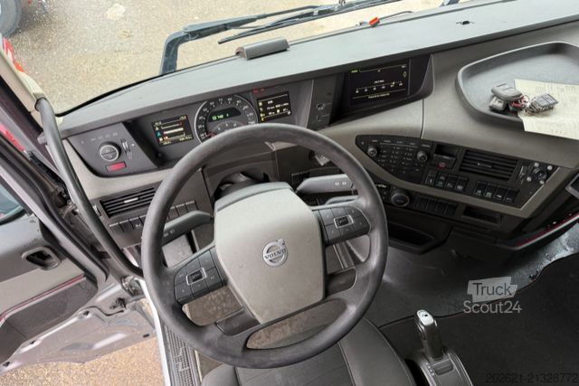 Trattore stradale standard VOLVO FH 460 4x2