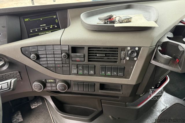 Trattore stradale standard VOLVO FH 460 4x2