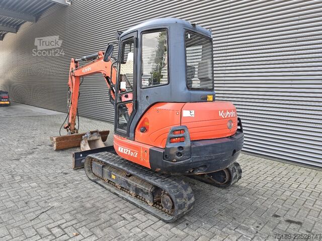 Minibagger Kubota KX 121-3 2 Buckets 2 Pieces!