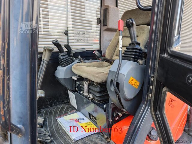 Mini-escavadora Kubota KX 121-3 2 Buckets 2 Pieces!