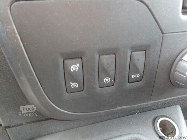 شاحنة بانل Renault Master L dubbel cabine