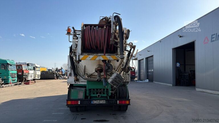 Piesūces transportlīdzeklis MAN 26.322 (13500 L / 6X4 / POMPE MANUELLE / MANUAL...