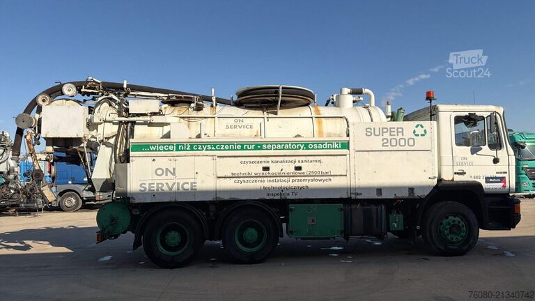 Piesūces transportlīdzeklis MAN 26.322 (13500 L / 6X4 / POMPE MANUELLE / MANUAL...