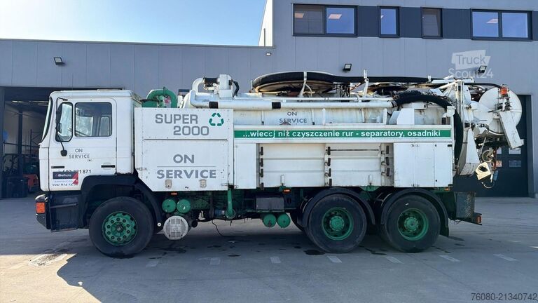 Piesūces transportlīdzeklis MAN 26.322 (13500 L / 6X4 / POMPE MANUELLE / MANUAL...